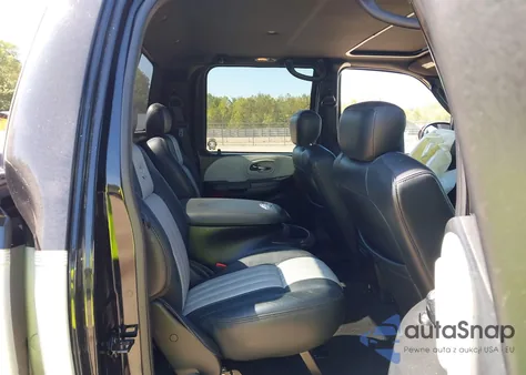 2003 Ford F-150 Lariat z USA, uszkodzony, nr VIN 1FTRW07323KD35453